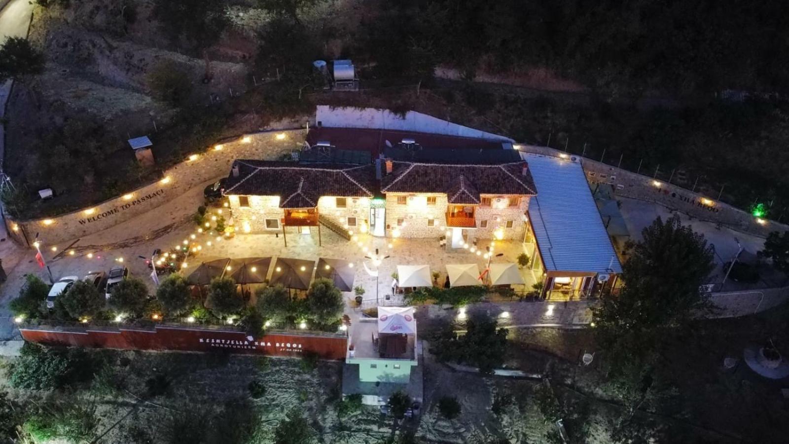 فندق Keshtjella Xhabeqos Ljaknasi المظهر الخارجي الصورة