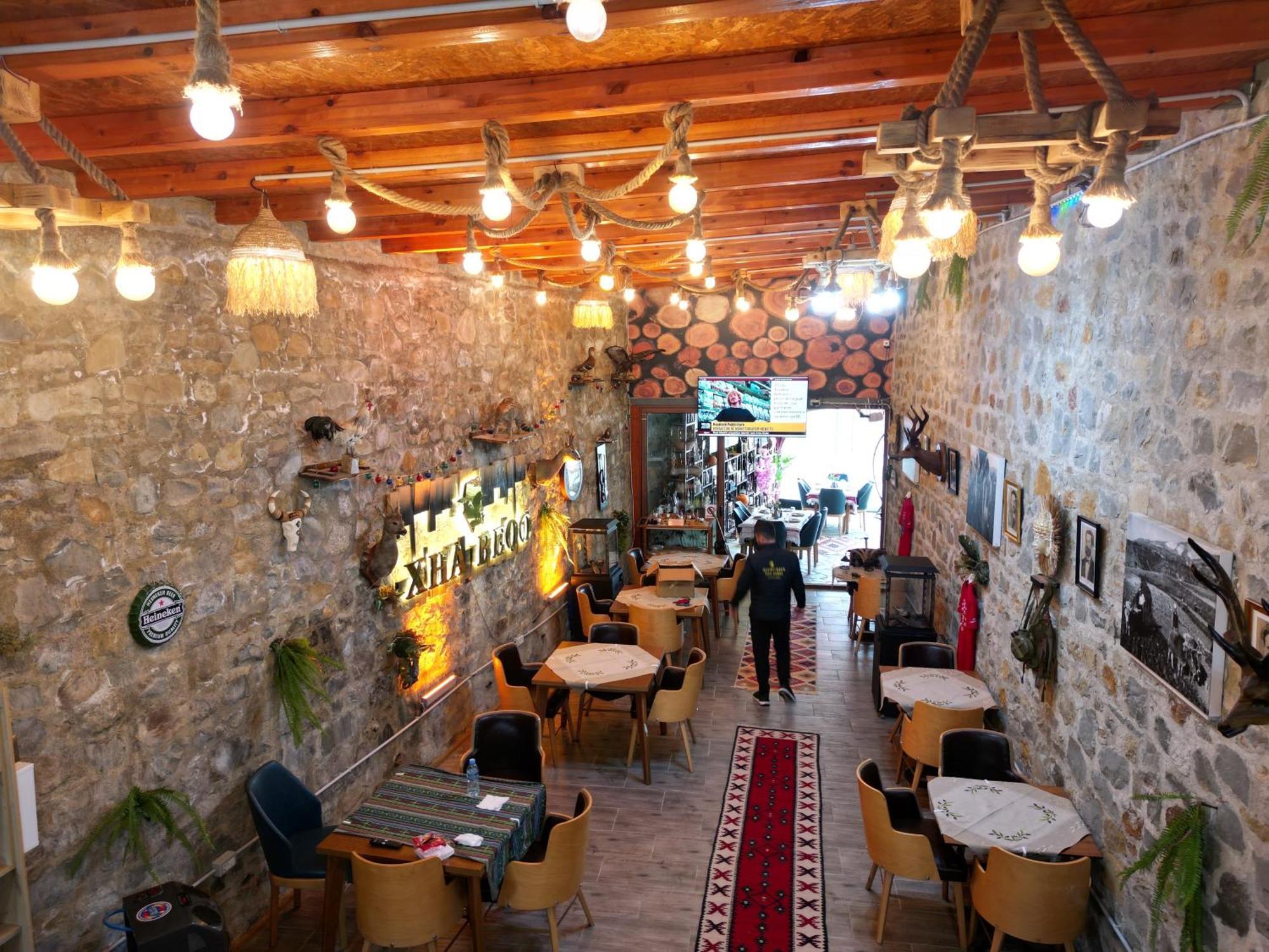 فندق Keshtjella Xhabeqos Ljaknasi المظهر الخارجي الصورة